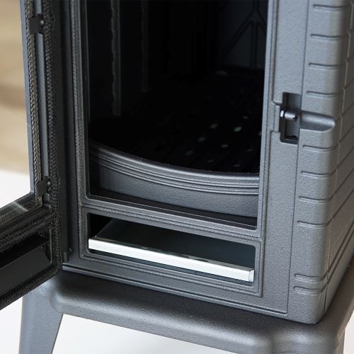 Malovaný krb nebo kamna K10